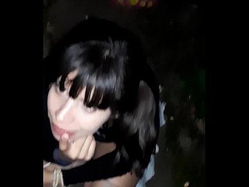 ❤️ Fit-triq pene minfuħ bi skambju għal kandju Porn Russu lilna