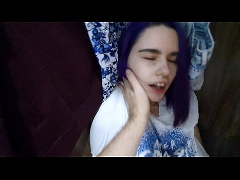 ❤️ Sibt lil sis tiegħi fil-closet u għenitha tiġri Porn Russu lilna